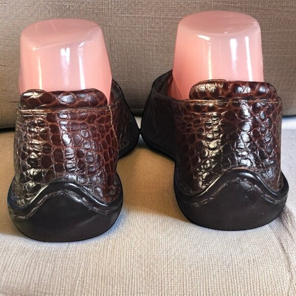 Born Dark Brown Textured Loafers - Picture 5 of 11